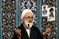امام جمعه آرادان: اتحاد ملت و ایستادگی در مسیر ولایت توطئه‌های دشمن را خنثی می‌کند