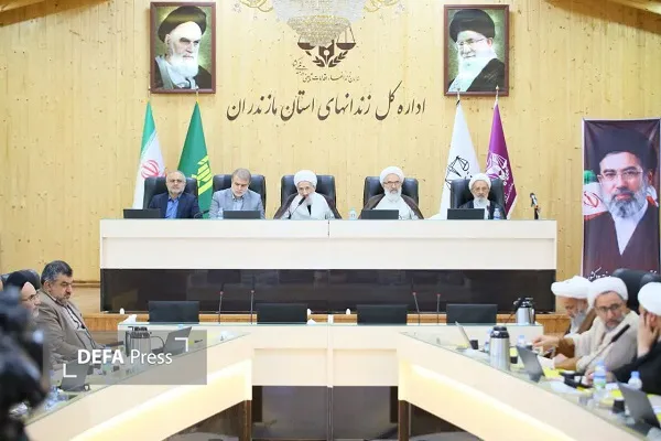 دستگاه قضایی باید با اخلالگران اقتصادی مبارزه جدی کند