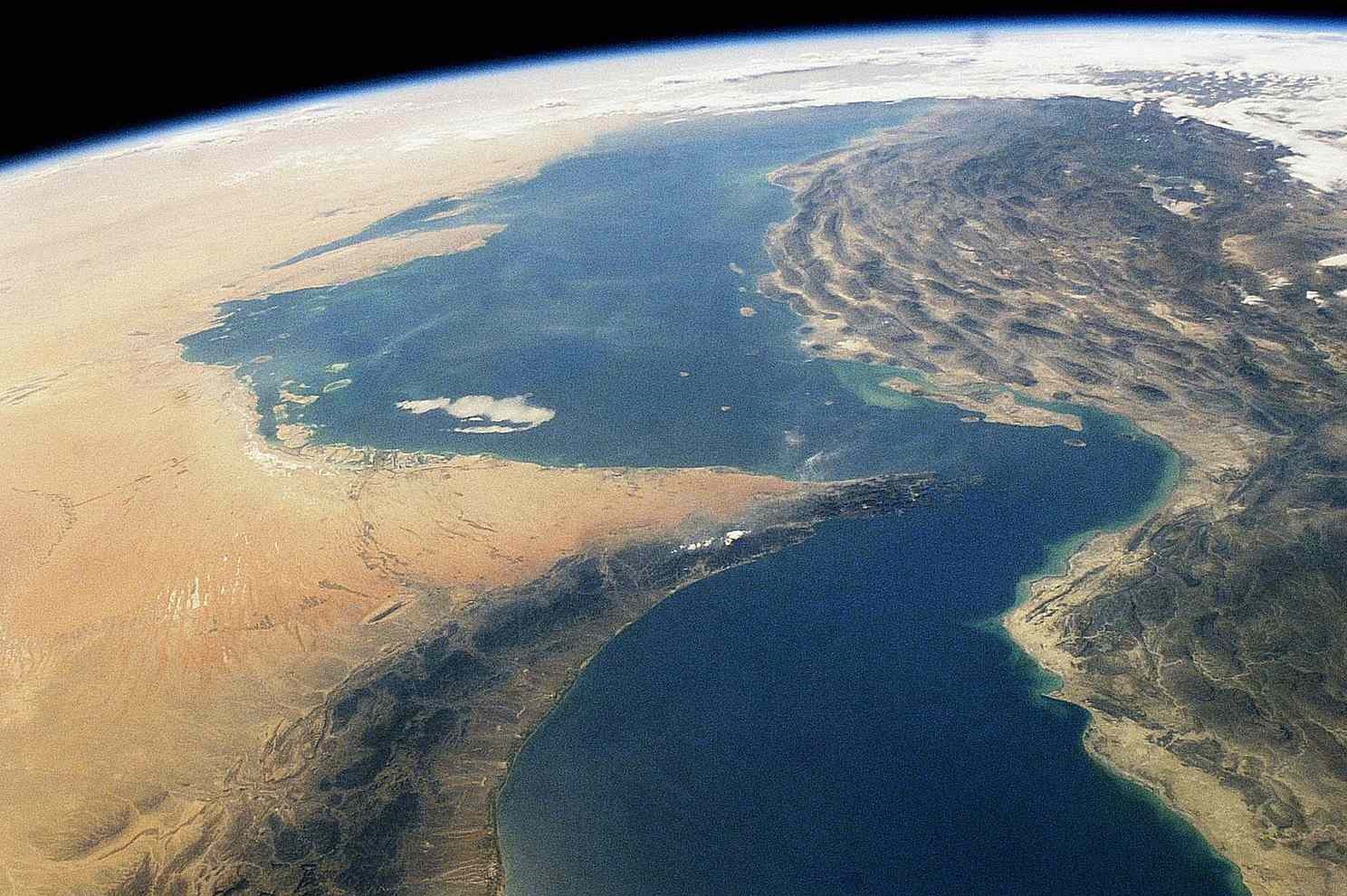 Iran Will Not Make Any Agreement Under the Shadow of Threats