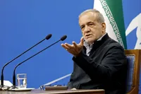 پزشکیان: کسانی که نگاهشان به قله‌هاست، در مقابل هیچ محدودیتی سر خم نمی‌کنند