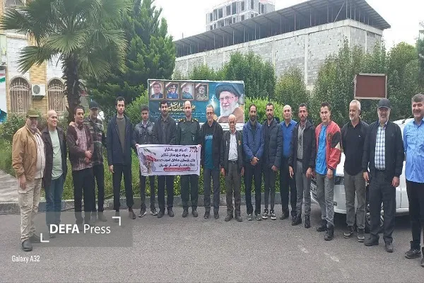 به همت سپاه پاسداران انقلاب اسلامی شهرستان تنکابن نخستین گروه از جهادگران تنکابنی برای بازسازی مناطق مسکونی آسیب دیده در جنگ رمضان امروز (سه شنبه) عازم تهران شد.