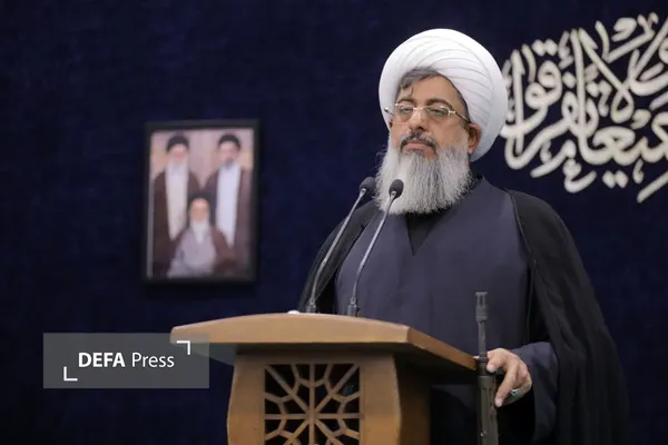 امام‌جمعه ساوجبلاغ: ایران نباید در برابر تهدیدهای دشمن منفعل بماند