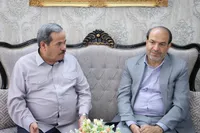 تصاویر/ دیدار مسئولان استان مرکزی با جانباز ۷۰ درصد عباس خالقی نژاد