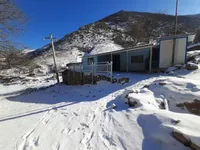 معلمانی که در سرمای ورزقان و اهر در سنگر علم ماندند