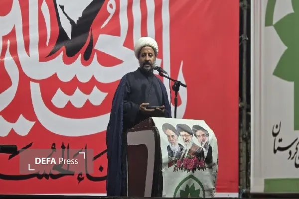 خونخواهی شهدا با تحقق ایران قوی و ادامه راه آنان معنا پیدا میکند خونخواهی شهدا با تحقق ایران قوی و ادامه راه آنان معنا پیدا میکند