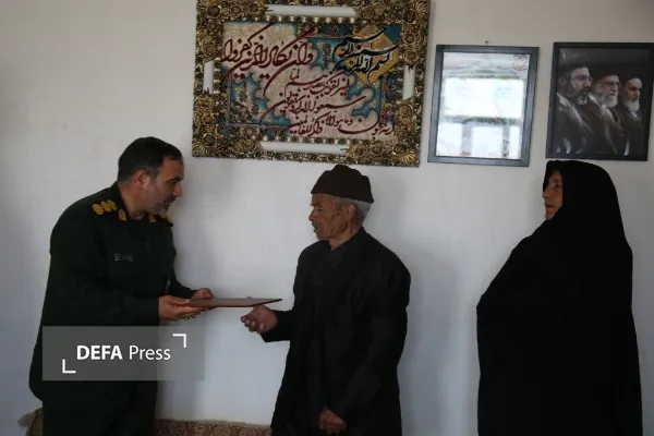 خانواده شهید آدینه پور