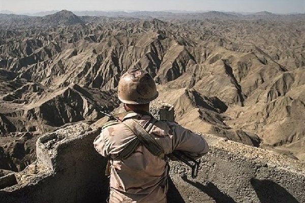 سرباز مرزبانی جان خود را در مسیر حراست از مرزهای کشور تقدیم کرد سرباز مرزبانی جان خود را در مسیر حراست از مرزهای کشور تقدیم کرد