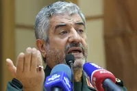 فوتوتیتر/ پیام عملیات موشکی سپاه به آمریکا و متحدانش/ انبوهی از موشک‌های ۲ هزار کیلومتری نقطه‌زن در اختیار داریم