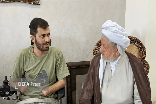 دیدار با خانواده جانباز با ماموستا قادری