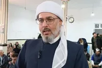 ماموستا نوری: استقامت ملت ایران درسی تاریخی به آمریکا داد