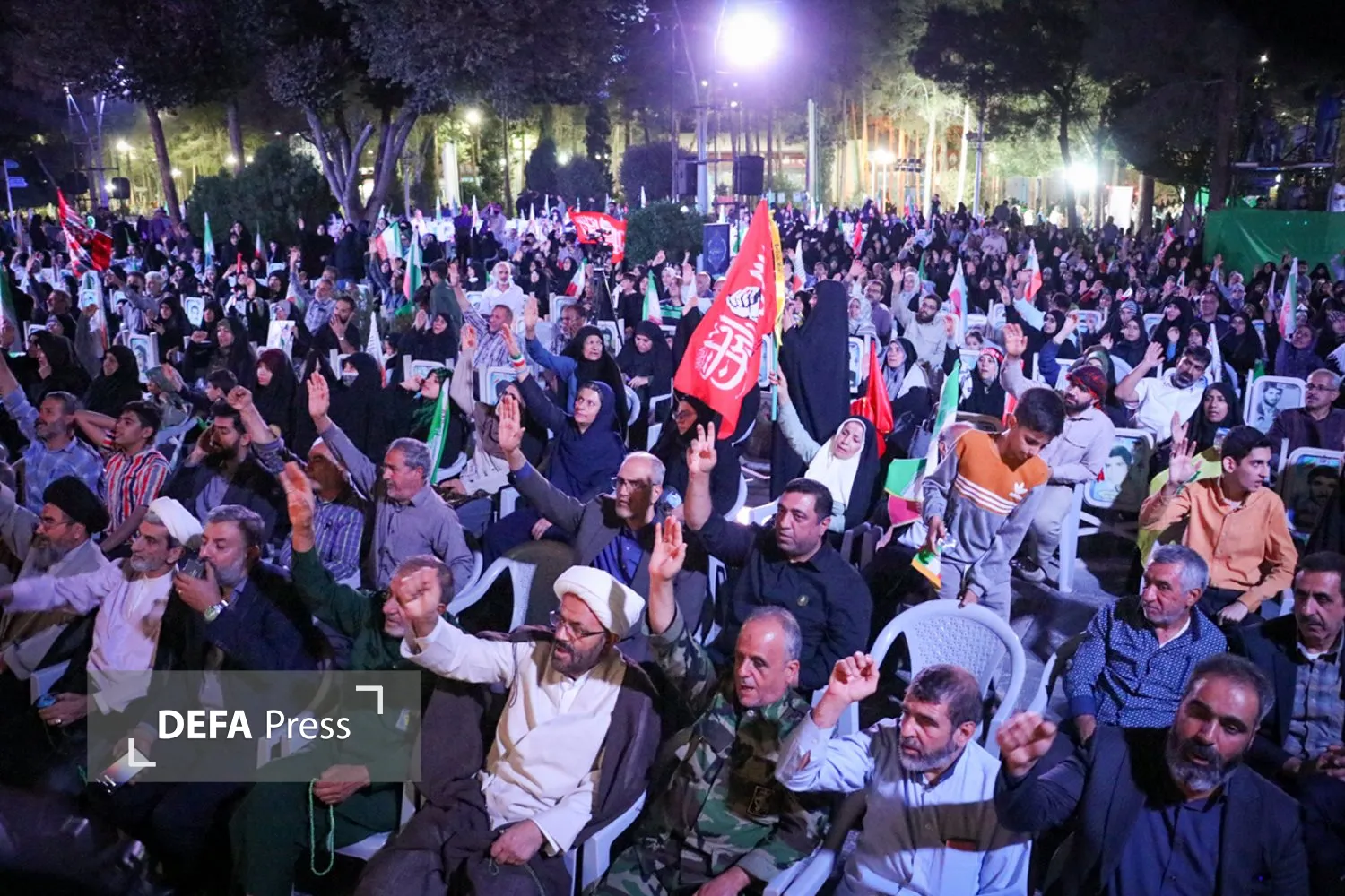 تصاویر/ دومین سالگرد شهادت سید حسن نصرالله و سردار نیلفروشان در اصفهان