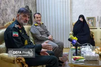 سردار رادان با خانواده شهیدان موسوی و دره‌باغی دیدار کرد