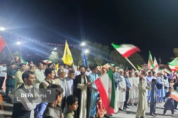 تاکید بر استمرار فضای انسجام در یکصد و پنجمین شب از تجمع مردمی خاش تاکید بر استمرار فضای انسجام در یکصد و پنجمین شب از تجمع مردمی خاش