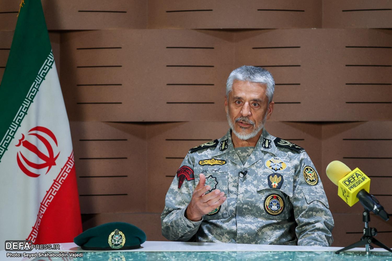 دریادار سیاری: آزادسازی خرمشهر کمر دشمن و استکبار جهانی را شکست دریادار سیاری: آزادسازی خرمشهر کمر دشمن و استکبار جهانی را شکست
