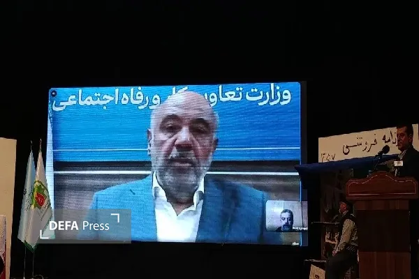خون شهدا مسیر خدمت و صیانت از ایران را برای مسئولان هموار کرده است