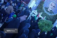 تصاویر/دعای ندبه در جوار مزار حاج قاسم