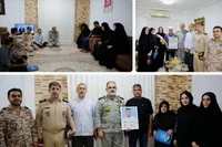 دیدار فرمانده نیروی دریایی ارتش با خانواده شهدای جنگ رمضان