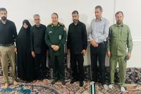 دیدار سرهنگ پاداش با خانواده شهید «علیرضا تاجیک» در فاریاب+ تصاویر