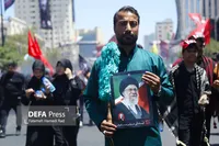 موکب‌های هرمزگان در مسیر خدمت‌رسانی به زائران آیین تشییع امام شهید