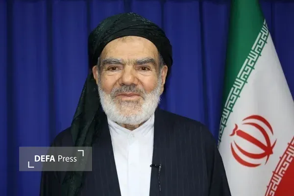 «آزادگان» سند زنده عزت و مقاومت ملت ایران هستند