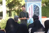تصاویر/ برگزاری محفل شعر ماه در گلزار شهدای اراک