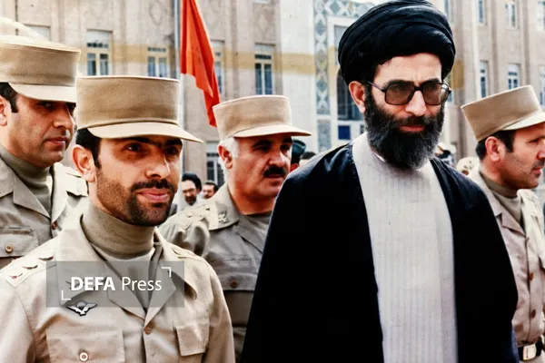 شهید خامنه ای و صیاد