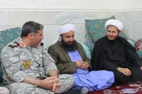 تجلیل فرماندهان قرارگاه قدس نیروی زمینی سپاه از خانواده شهید مولوی محمد انور ریگی/ تاکید بر تداوم راه وحدت و امنیت در سیستان و بلوچستان