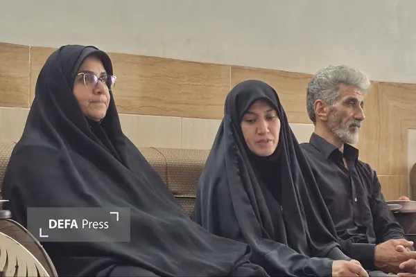 دیدار با خانواده شهید دیدار با خانواده شهید