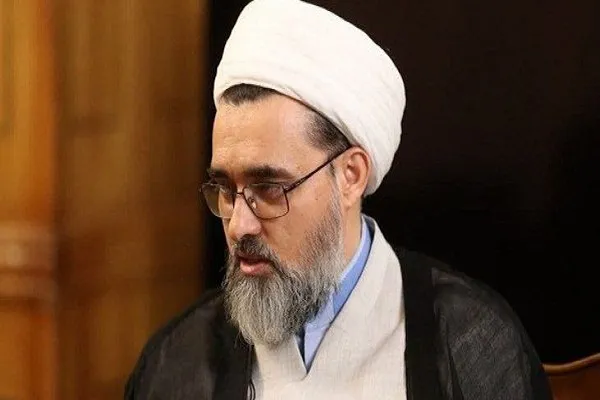 ماموستا مرادی: دشمن با ترور چهره‌های وحدت‌آفرین و مردمی، درصدد ایجاد ترس و شکاف میان اقوام است