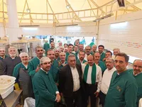 خدمت ۴۰ امدادگر یزدی به زائران امام رضا (ع) در چایخانه‌ی حرم