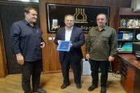تقدیر معاون بهداری رزمی نیروی زمینی سپاه از رئیس دانشگاه علوم پزشکی اهواز
