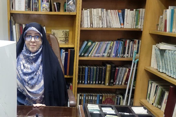 اهدای بیش از ۲۴۰ جلد کتاب دفاع مقدس به پایگاهها و مراکز فرهنگی همدان اهدای بیش از ۲۴۰ جلد کتاب دفاع مقدس به پایگاهها و مراکز فرهنگی همدان