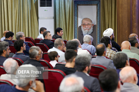 رونمایی از کتب علامه محمدرضا جعفری