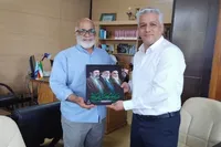 دیدار مسئول دفتر حفظ آثار شهرستان قزوین با مدیرکل کار و امور اجتماعی استان