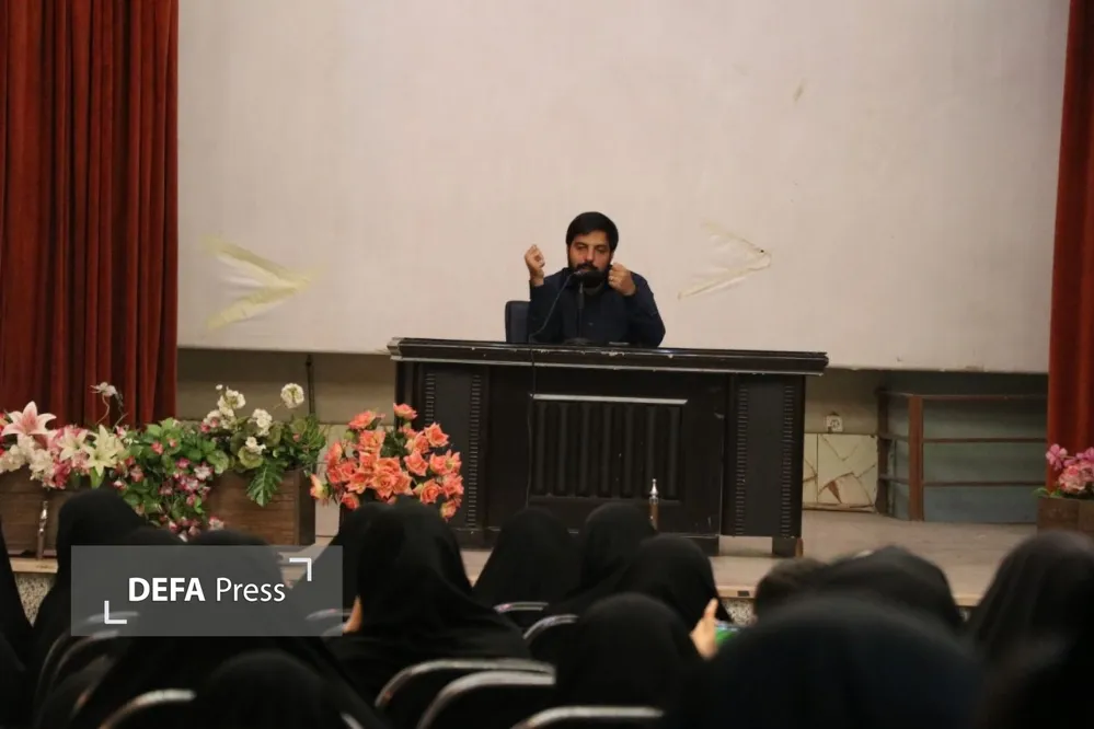 تصاویر/ کارگاه آموزشی یک‌روزه «راویان خدمت» بسیج سازندگی ناحیه اراک