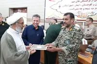 تجلیل از رزمندگان ایثارگران و پیشکسوتان دفاع مقدس ایرانشهر