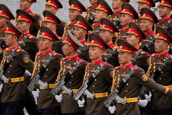 Displays Instead of Military Equipment on Victory Day
