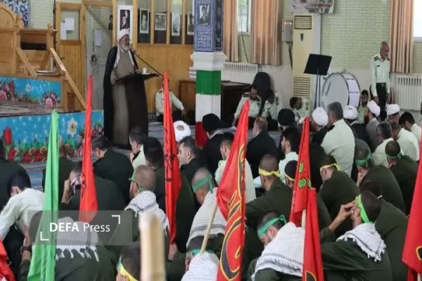 حجت الاسلام شیرازی: آینده کشور در اختیار نسل جوان است