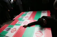 فیلم/ تشییع پیکر شهدای حمله به منطقه مسکونی در زنجان