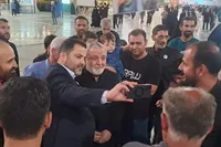 حضور فرمانده پیشین سپاه ولی امر در حرم مطهر امام رضا (ع)+ تصاویر