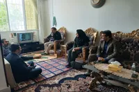 دیدار مدیرکل بنیاد شهید قزوین و مدیر بیمه دی استان با مجروحان جنگ رمضان در نجف‌آباد
