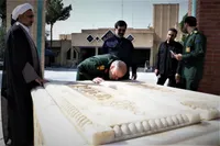 تصاویر/ ادای احترام استاندار و فرمانده سپاه قم به مزار شهدای گمنام صداوسیما