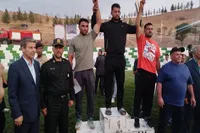 تصاویر/ برگزاری مسابقات کشتی باچوخه شرق کشور در آشخانه بمناسبت هفته دفاع مقدس