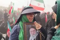فیلم/ یک ایران در سوگ پدر