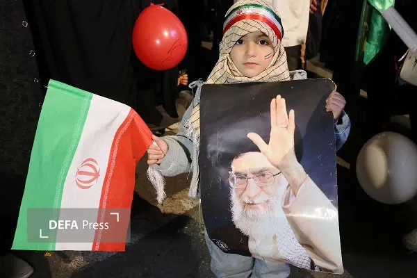 خیابان ایران؛ میدان نفَس‌های معنوی