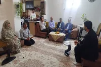 دیدار شورای تامین آستانه اشرفیه با خانواده شهید «مجید باختر»