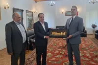 دیدار استاندار ایلام با سفیر عراق در ایران؛ تأکید بر توسعه مراودات مرزی