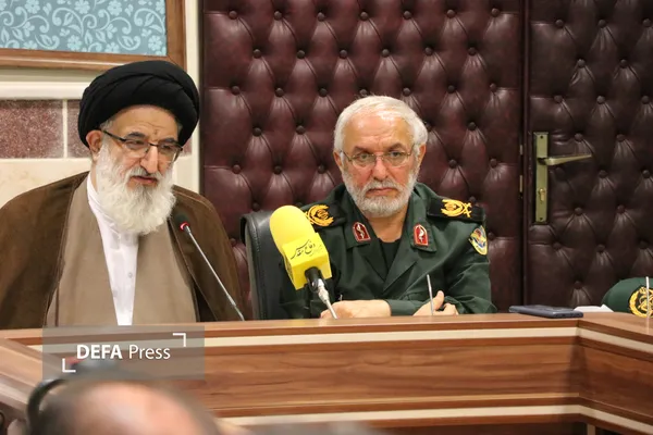 حسینی همدانی