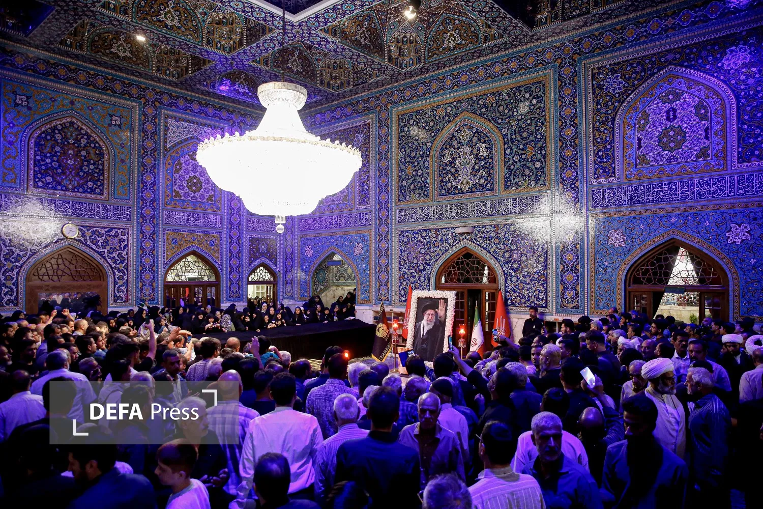 تصاویر/ حضور مردم عزادار بر مزار مطهر آقای شهید ایران