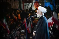 آیت‌الله دری نجف‌آبادی: مردم، با بصیرت افزایی، استکبارستیزی و دفاع از حقوق هسته‌ای دشمنان را مأیوس کنند